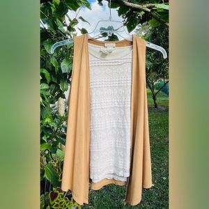 Belle du jour, sleeveless top. Tan vest unattached, but included